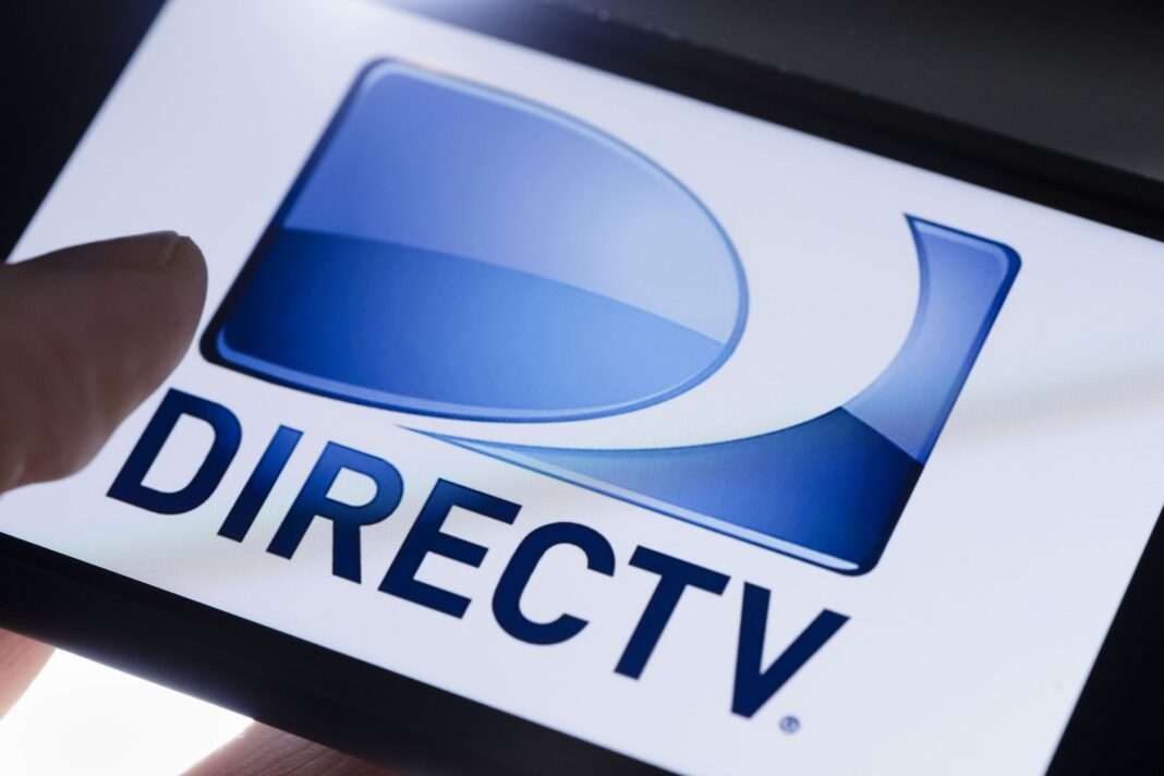 AT&T продає DirecTV інвестиційній компанії TPG