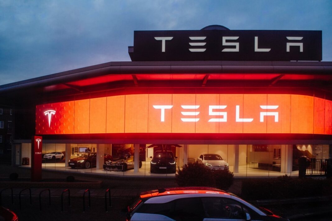 Акції Tesla зросли Tesla підкорює ринок