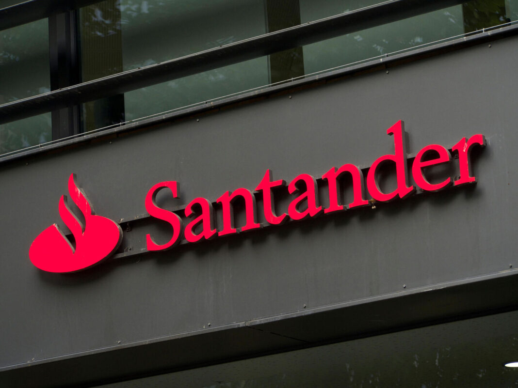 Цифровий банк в Америці до 2025 року Розширення Santander