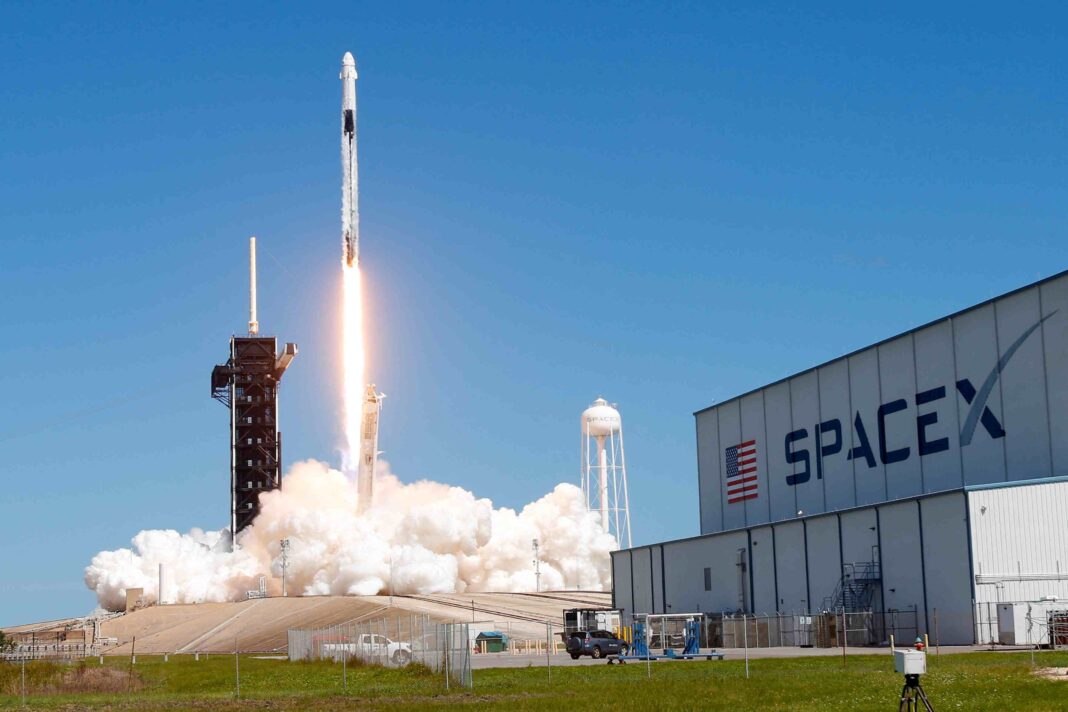 SpaceX на порозі рекорду SpaceX може стати найбільшим приватним стартапом з оцінкою в 350 мільярдів