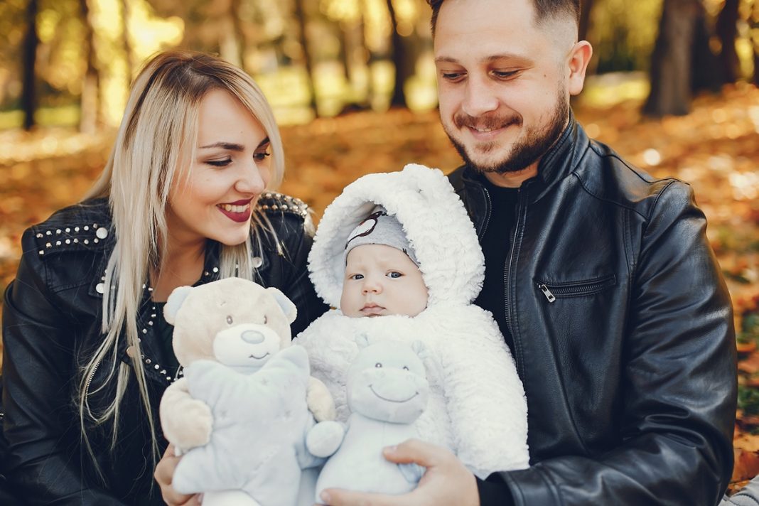 Родина та малюк