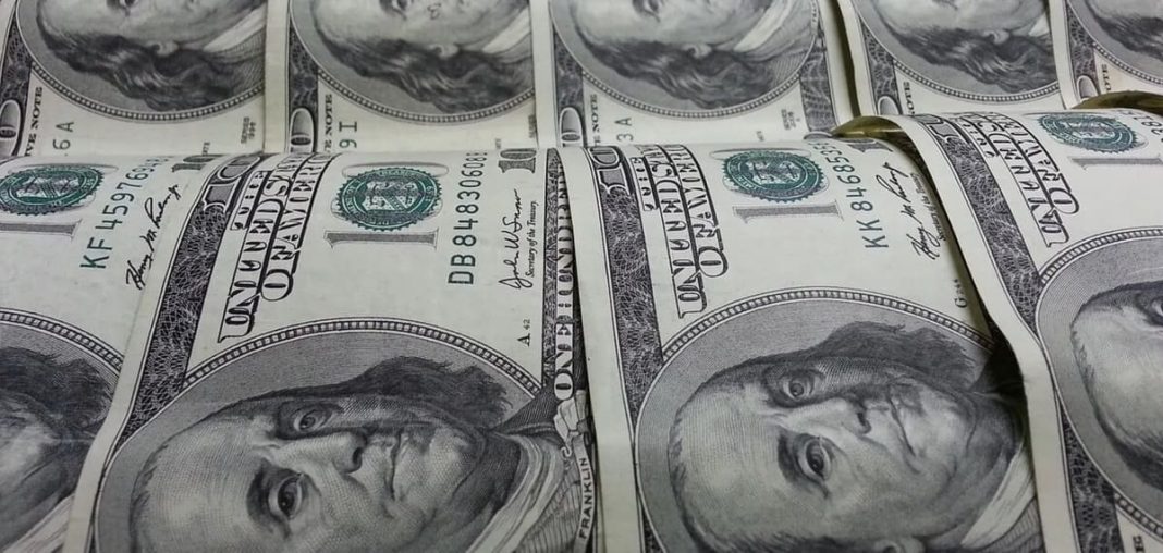 Песимістичні прогнози щодо долара США