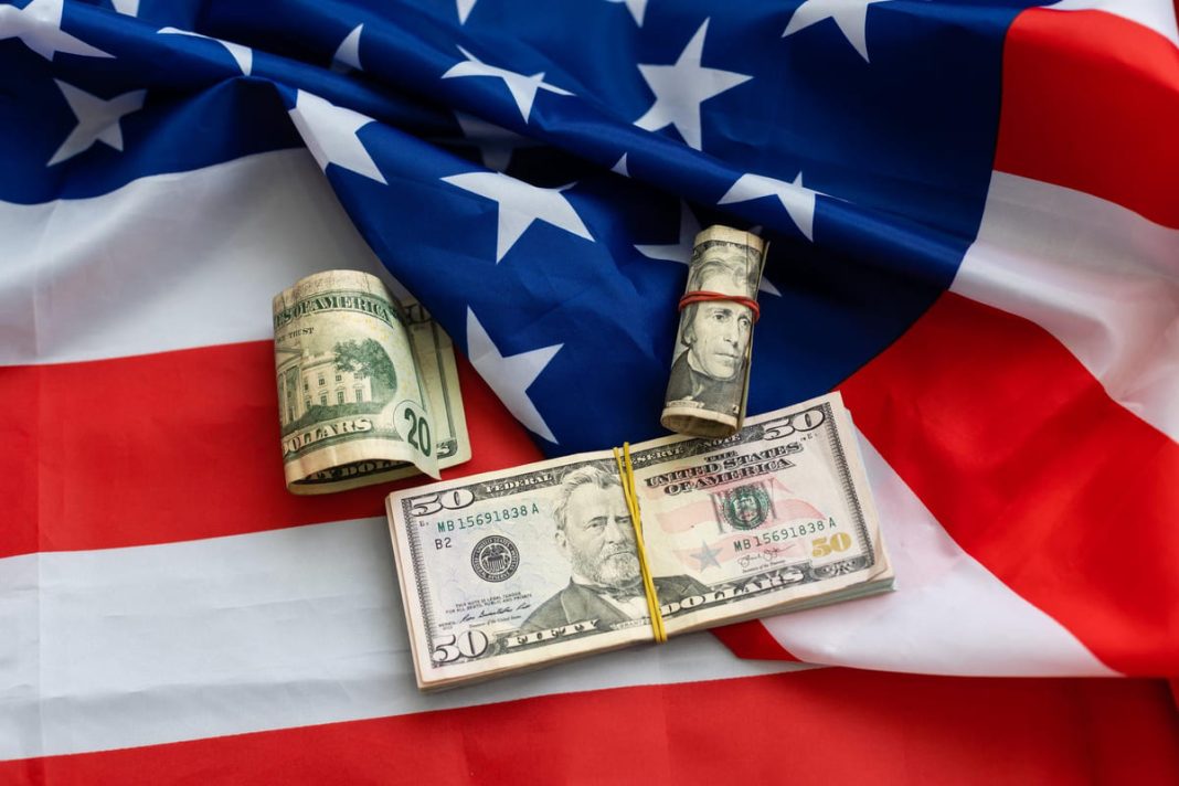Держборг США